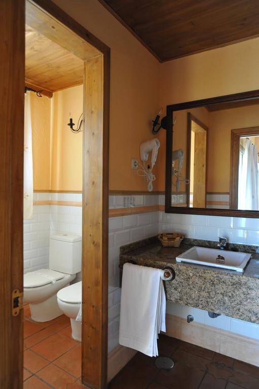 לוסאר דה לה ורה Hotel Rural Hosteria Fontivieja חדר תמונה
